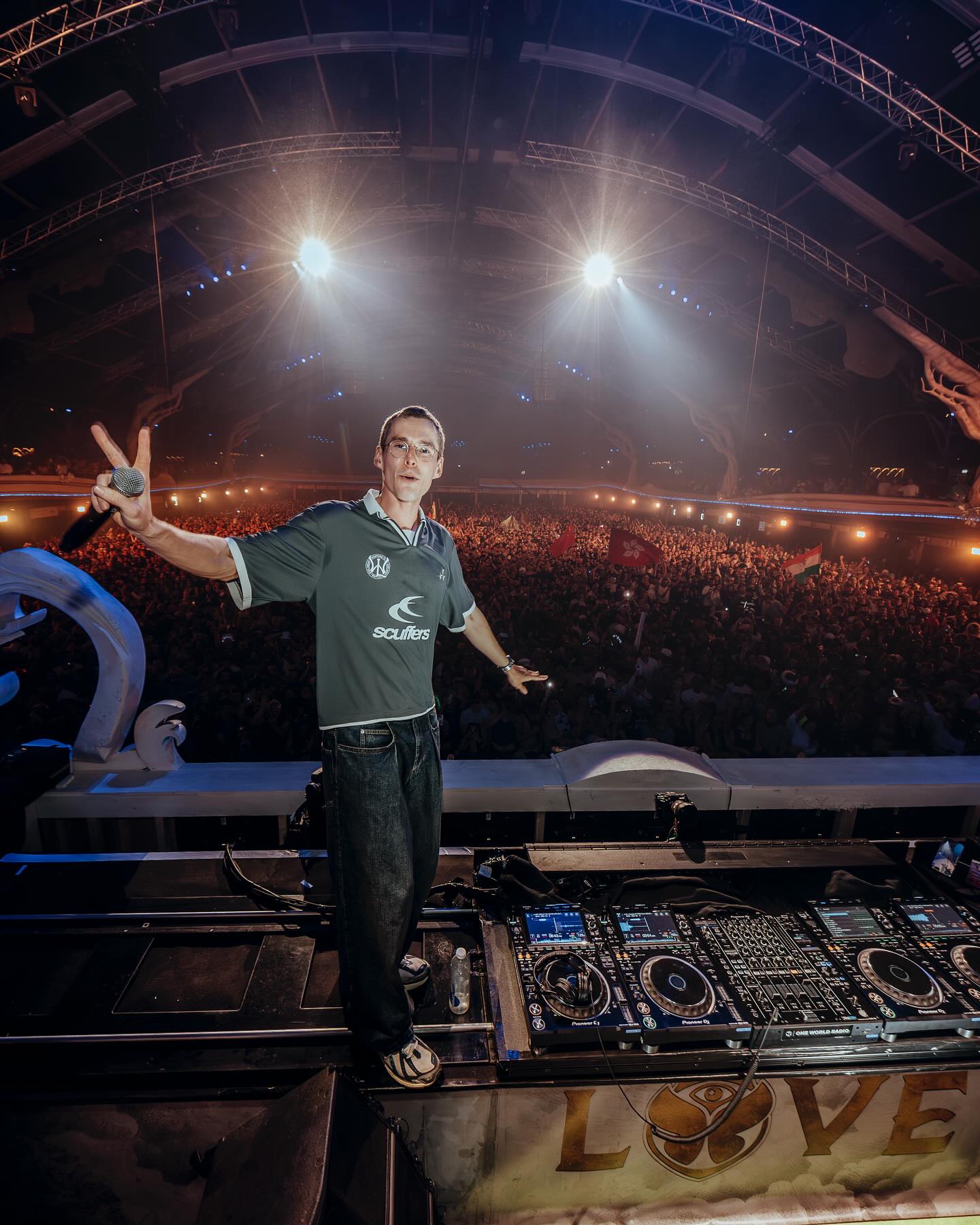 Lost Frequencies